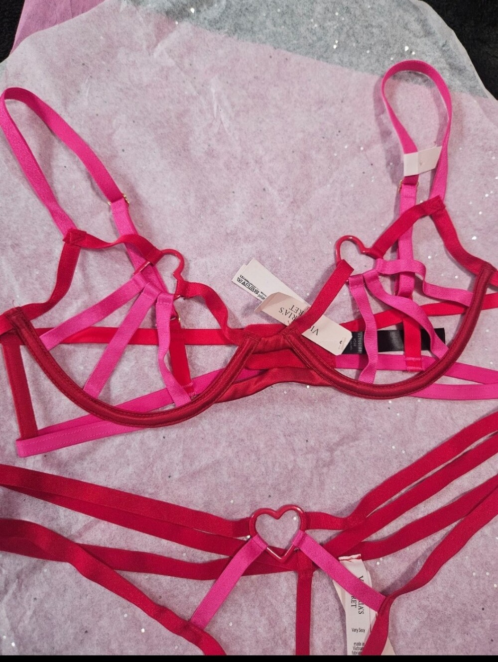 Victoria's Secret Heart Caged Unlined Set - Picture 4 of 4